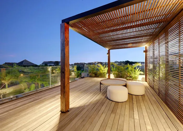 Garden Pererenan By Breig Villa